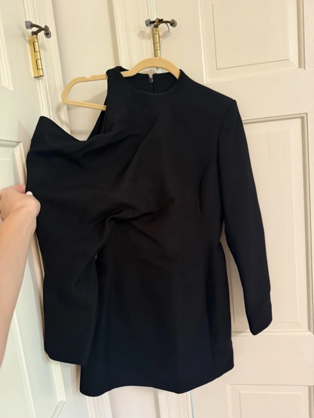 KHAITE Tristan one-shoulder draped cady top - Picture 4 of 8